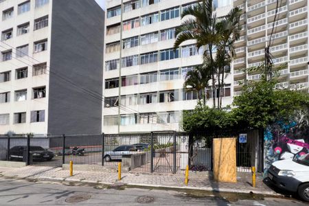 Studio à venda com 44m², 1 quarto e sem vaga Studio à venda com 44m², 1 quarto e sem vagaFachada