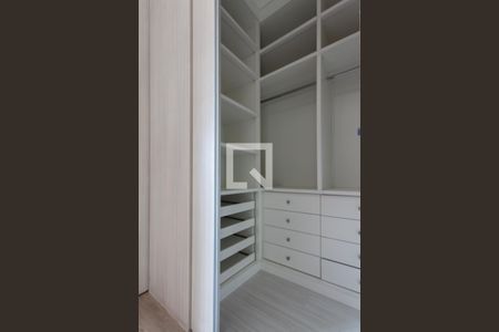 Closet da suíte de apartamento para alugar com 2 quartos, 140m² em Mantiqueira, Belo Horizonte