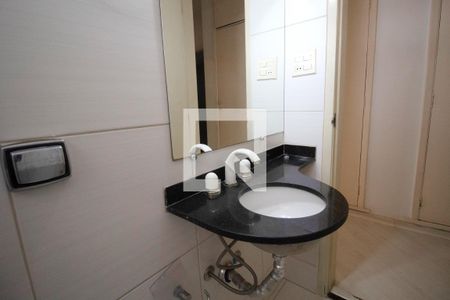 Apartamento à venda com 140m², 3 quartos e 1 vaga Apartamento à venda com 140m², 3 quartos e 1 vagaBanheiro