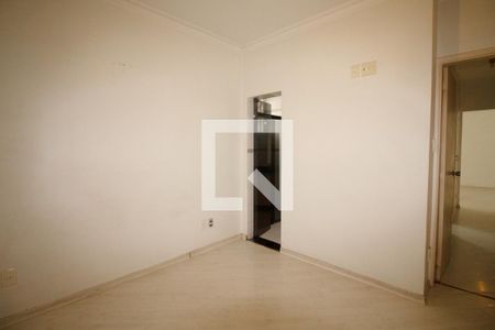 Apartamento à venda com 140m², 3 quartos e 1 vaga Apartamento à venda com 140m², 3 quartos e 1 vagaSuíte