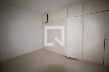 Apartamento à venda com 140m², 3 quartos e 1 vaga Apartamento à venda com 140m², 3 quartos e 1 vagaQuarto