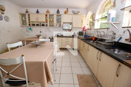 Casa à venda com 1000m², 5 quartos e 7 vagasCozinha