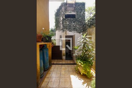 Casa à venda com 1000m², 5 quartos e 7 vagasGuarita