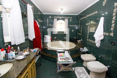 Casa à venda com 1000m², 5 quartos e 7 vagasBanheiro da Suíte 5