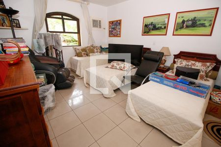 Casa à venda com 1000m², 5 quartos e 7 vagasSuíte 4