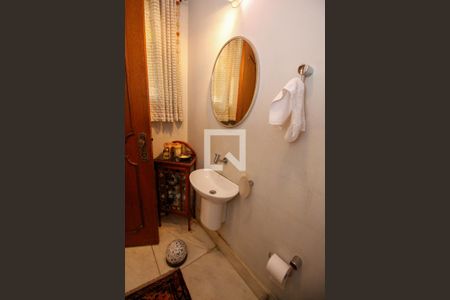 Casa à venda com 1000m², 5 quartos e 7 vagasLavabo