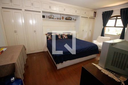 Casa à venda com 1000m², 5 quartos e 7 vagasSuíte 3