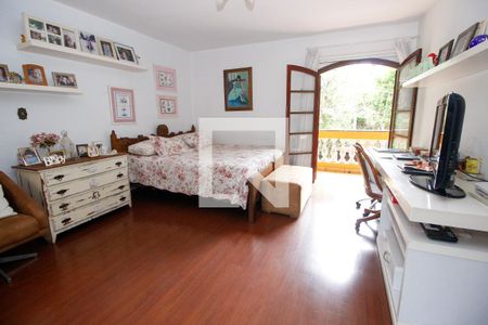 Casa à venda com 1000m², 5 quartos e 7 vagasSuíte 2