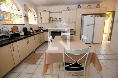Casa à venda com 1000m², 5 quartos e 7 vagasCozinha