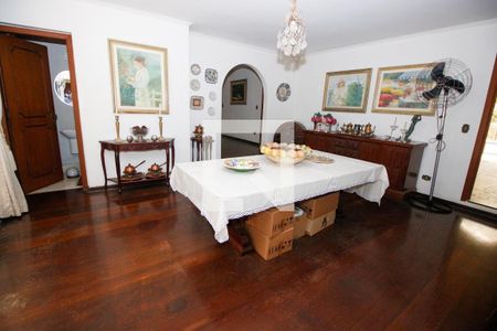 Casa à venda com 1000m², 5 quartos e 7 vagasSala de Jantar