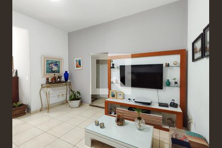 Apartamento para alugar com 130m², 3 quartos e 1 vaga Apartamento para alugar com 130m², 3 quartos e 1 vagaSala