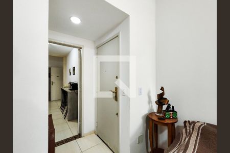 Apartamento para alugar com 130m², 3 quartos e 1 vaga Apartamento para alugar com 130m², 3 quartos e 1 vagaEntrada