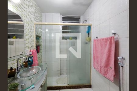 Apartamento para alugar com 130m², 3 quartos e 1 vaga Apartamento para alugar com 130m², 3 quartos e 1 vagaBanheiro Corredor