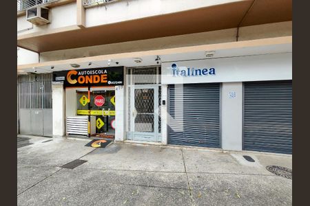 Apartamento para alugar com 130m², 3 quartos e 1 vaga Apartamento para alugar com 130m², 3 quartos e 1 vagaFachada