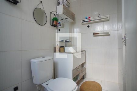 Banheiro Corredor de kitnet/studio para alugar com 1 quarto, 33m² em Passo D’areia, Porto Alegre