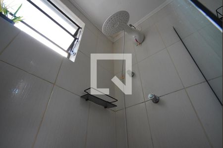 Banheiro Corredor de kitnet/studio para alugar com 1 quarto, 33m² em Passo D’areia, Porto Alegre