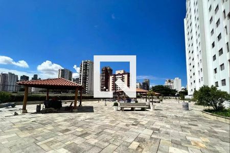 Apartamento à venda com 72m², 2 quartos e 1 vagaÁrea comum