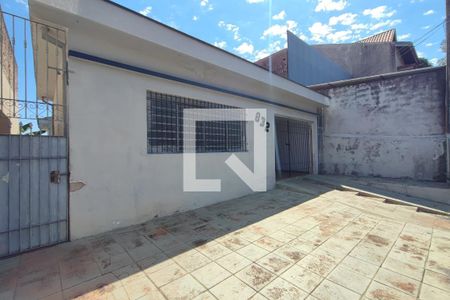 Casa à venda com 100m², 3 quartos e 2 vagasQuintal - Garagem