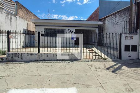 Casa à venda com 100m², 3 quartos e 2 vagasPLACA INSTALADA NA FACHADA