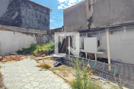 Casa à venda com 100m², 3 quartos e 2 vagasQuintal