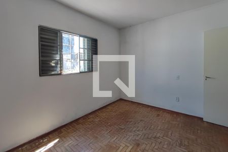 Casa à venda com 100m², 3 quartos e 2 vagasQuarto 2