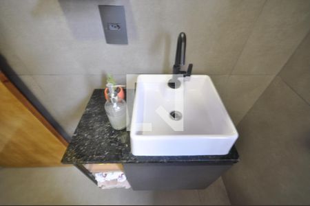 Casa à venda com 157m², 3 quartos e 2 vagasBanheiro Social