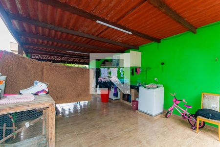 Casa à venda com 90m², 4 quartos e 3 vagas Casa à venda com 90m², 4 quartos e 3 vagasÁrea de Serviço