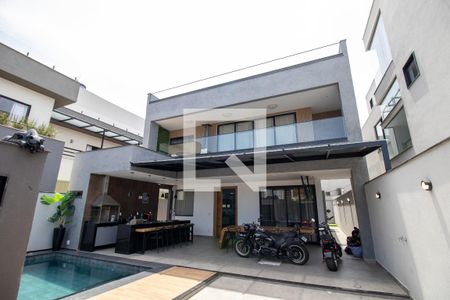 Casa de condomínio à venda com 300m², 4 quartos e 3 vagasFachada