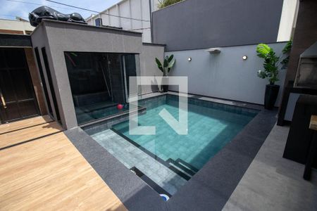 Casa de condomínio à venda com 300m², 4 quartos e 3 vagasÁrea comum - Piscina