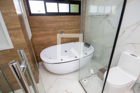 Casa de condomínio à venda com 300m², 4 quartos e 3 vagasBanheiro quarto 4