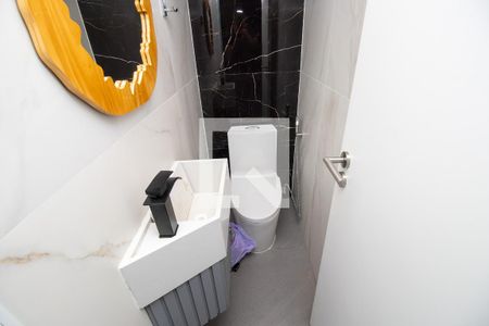 Casa de condomínio à venda com 300m², 4 quartos e 3 vagasLavabo