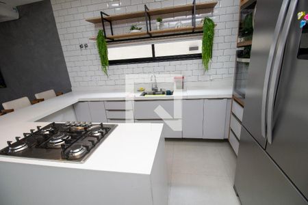 Casa de condomínio à venda com 300m², 4 quartos e 3 vagasCozinha