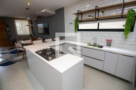 Casa de condomínio à venda com 300m², 4 quartos e 3 vagasCozinha