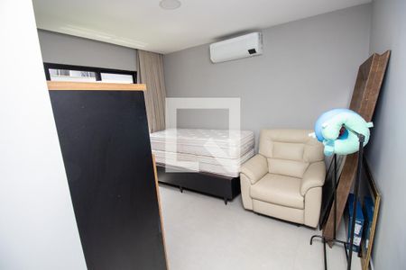 Casa de condomínio à venda com 300m², 4 quartos e 3 vagasQuarto 1