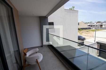 Casa de condomínio à venda com 300m², 4 quartos e 3 vagasVaranda