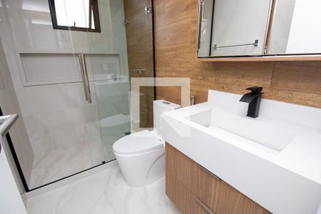 Casa de condomínio à venda com 300m², 4 quartos e 3 vagasBanheiro quarto 3