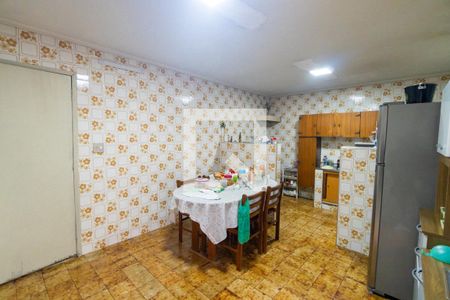 Casa à venda com 140m², 3 quartos e 2 vagasCozinha