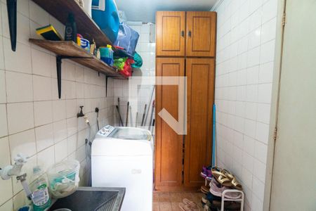 Casa à venda com 140m², 3 quartos e 2 vagasÁrea de Serviço