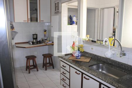 Apartamento à venda com 128m², 3 quartos e 2 vagasCozinha