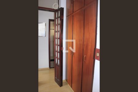 Apartamento à venda com 128m², 3 quartos e 2 vagasCloset