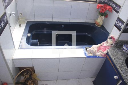 Apartamento à venda com 128m², 3 quartos e 2 vagasBanheiro da suíte 1