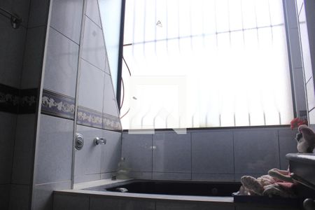 Apartamento à venda com 128m², 3 quartos e 2 vagasBanheiro da suíte 1