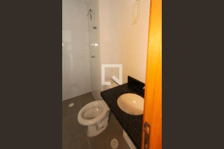 Apartamento à venda com 38m², 2 quartos e 1 vaga Apartamento à venda com 38m², 2 quartos e 1 vagaBanheiro Social