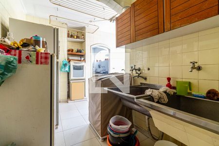 Casa à venda com 382m², 4 quartos e 4 vagas Casa à venda com 382m², 4 quartos e 4 vagasÁrea de Serviço