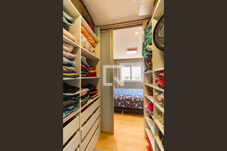 Apartamento à venda com 78m², 2 quartos e 1 vagaQuarto 2