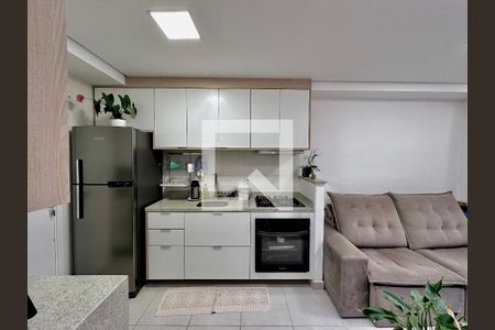Cozinha de apartamento para alugar com 1 quarto, 26m² em Jardim Mirante, São Paulo