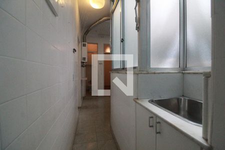 Apartamento à venda com 220m², 3 quartos e 1 vagaÁrea de serviço