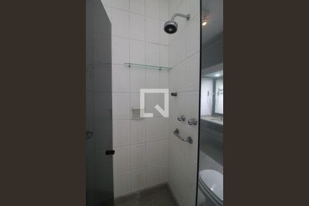 Apartamento à venda com 220m², 3 quartos e 1 vagaBanheiro da suíte - box
