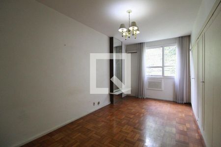 Apartamento à venda com 220m², 3 quartos e 1 vagaSuíte