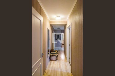 Apartamento à venda com 202m², 4 quartos e 3 vagasCorredor